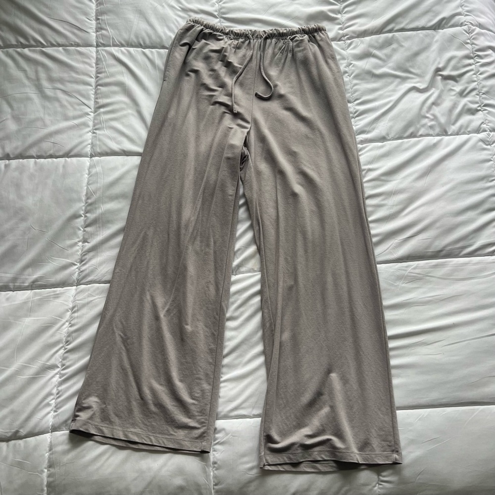 Women’s Flowy Pants